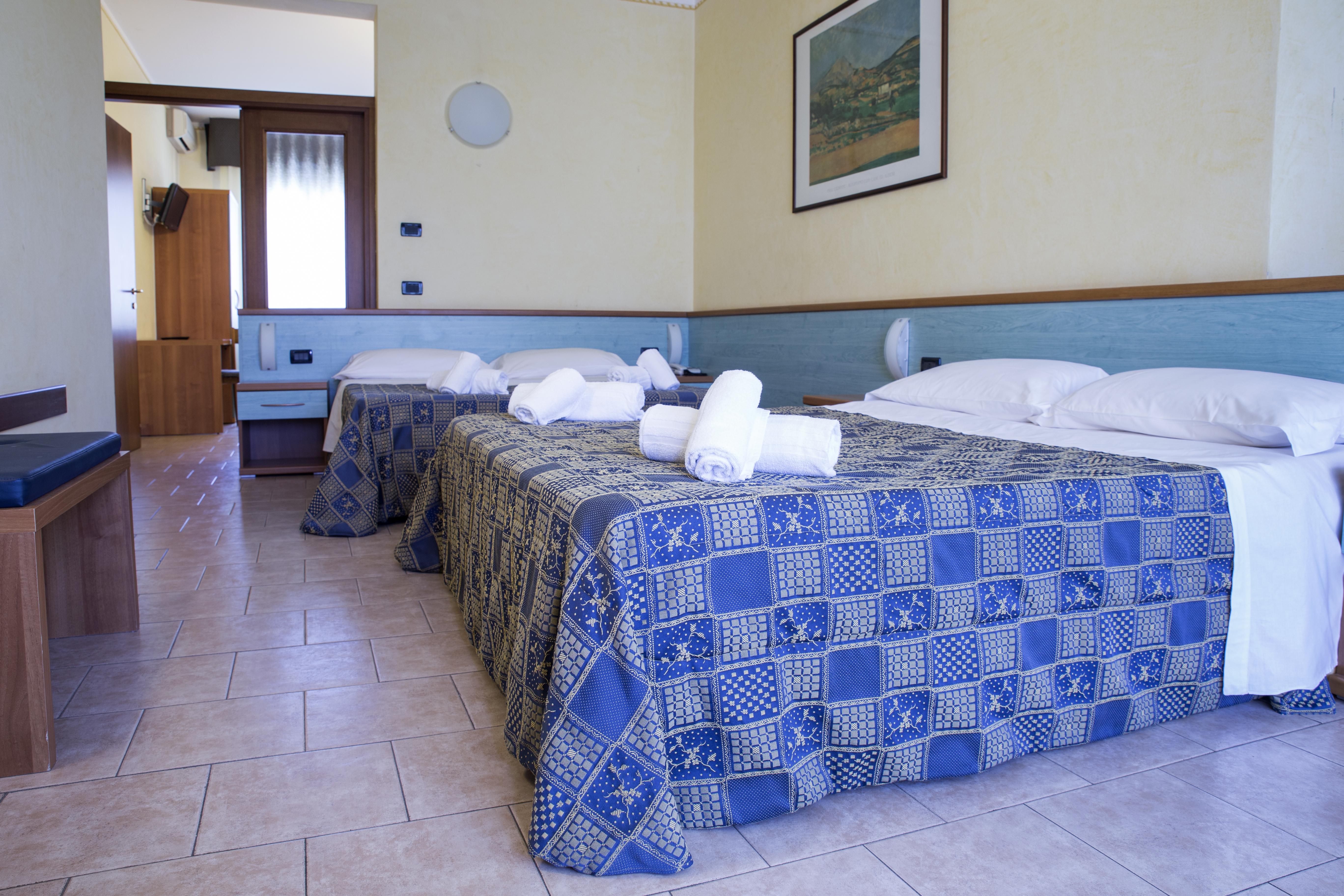 Hotel Gardenia סירמיונה מראה חיצוני תמונה