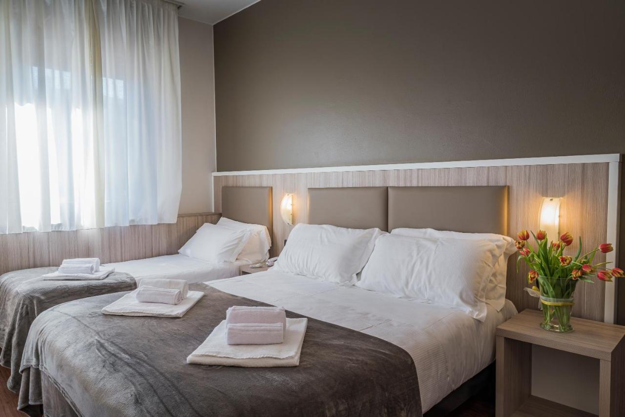 Hotel Gardenia סירמיונה מראה חיצוני תמונה
