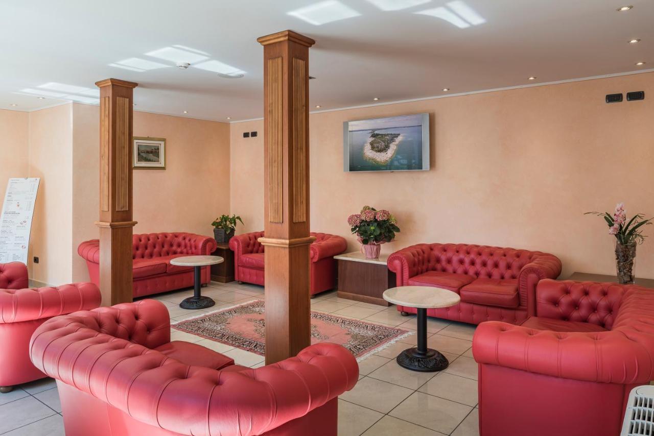 Hotel Gardenia סירמיונה מראה חיצוני תמונה