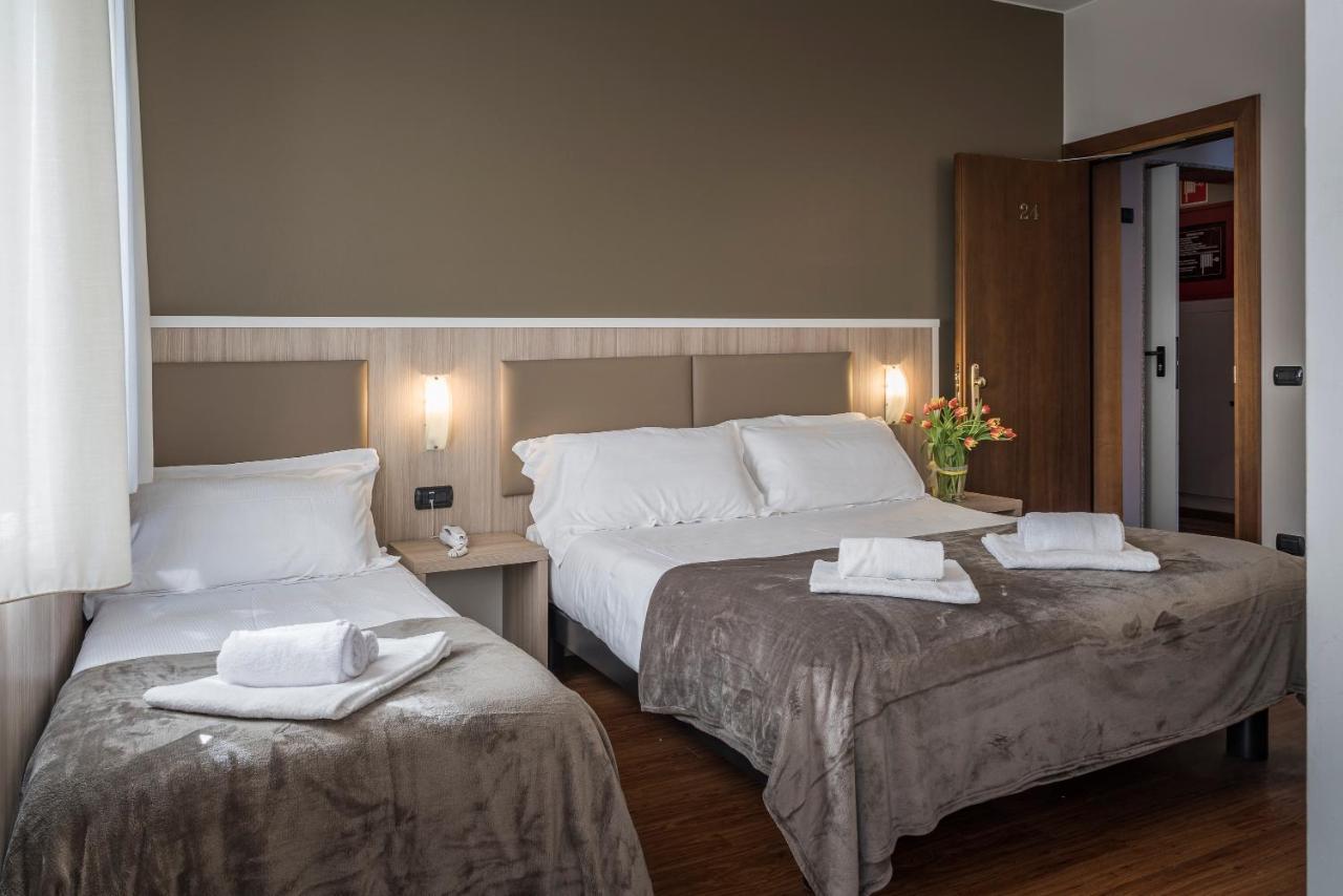 Hotel Gardenia סירמיונה מראה חיצוני תמונה