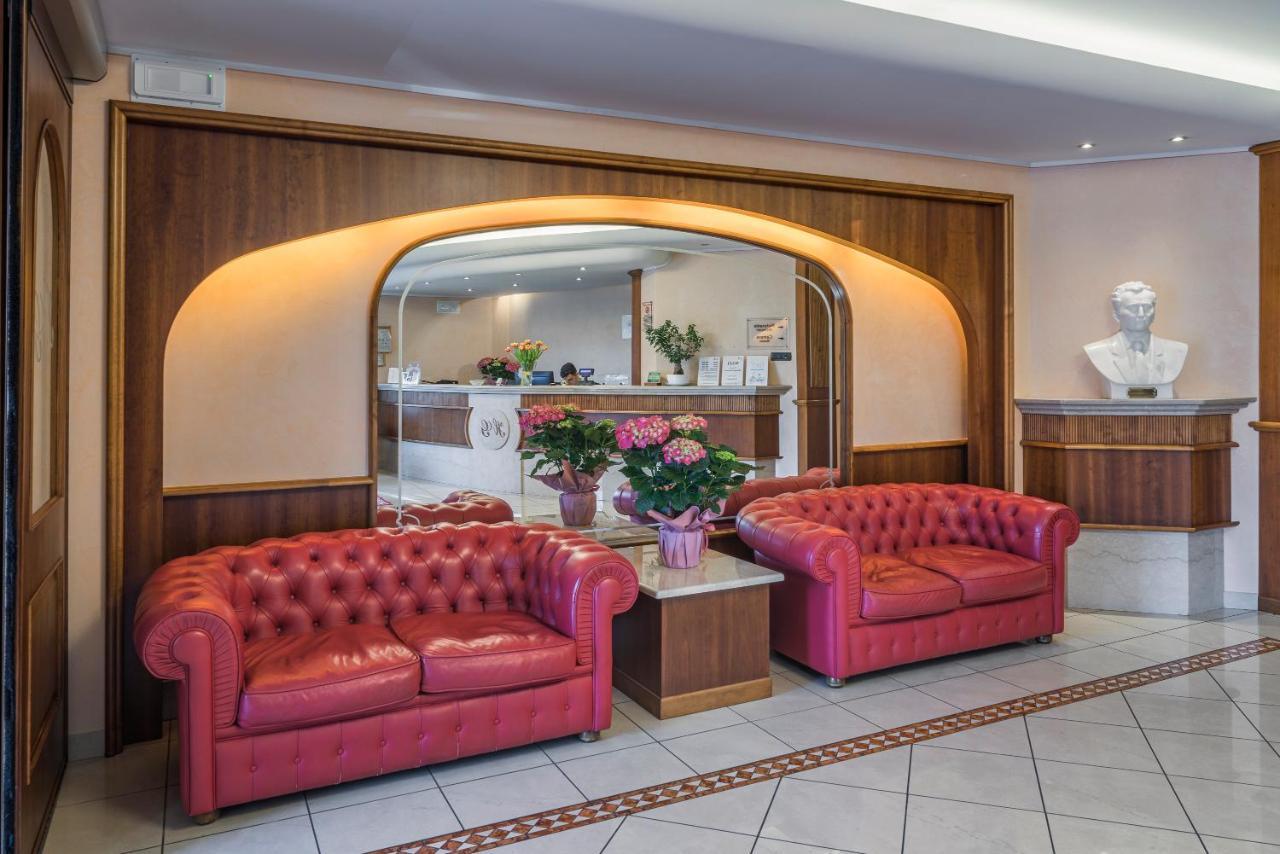 Hotel Gardenia סירמיונה מראה חיצוני תמונה