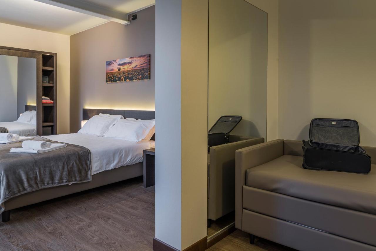 Hotel Gardenia סירמיונה מראה חיצוני תמונה